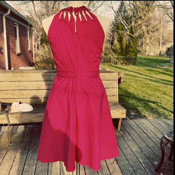 Elie Tahari Red Raspberry, Fit&Flare, Halter Neckline, Prom/Party Dress Sz. 6 - Picture 5 of 15